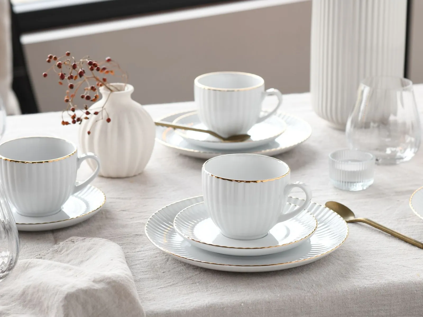 Creatable Geschirrset|Allegra - Kaffeeservice 18-tlg - Goldband