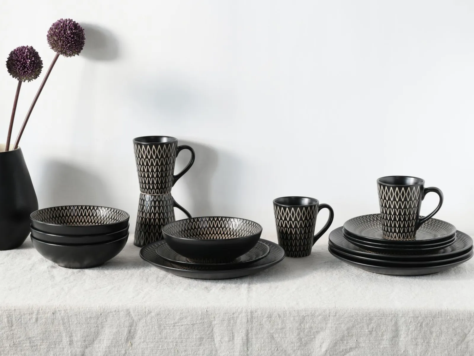 Creatable Geschirrset|Crafted - Kombiservice 16-tlg - Black
