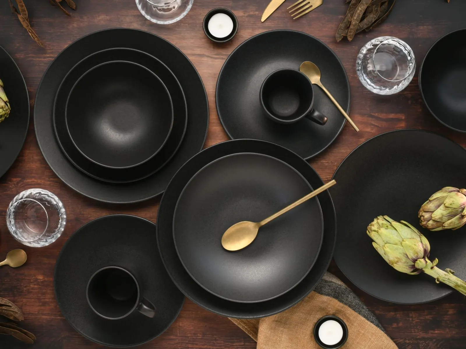 Creatable Geschirrset|Soft Touch - Kombiservice 20-tlg - Schwarz