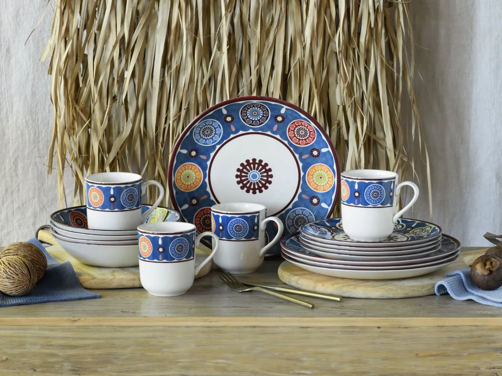 Creatable Geschirrset|Sumaya - Kombiservice 16-tlg - Red