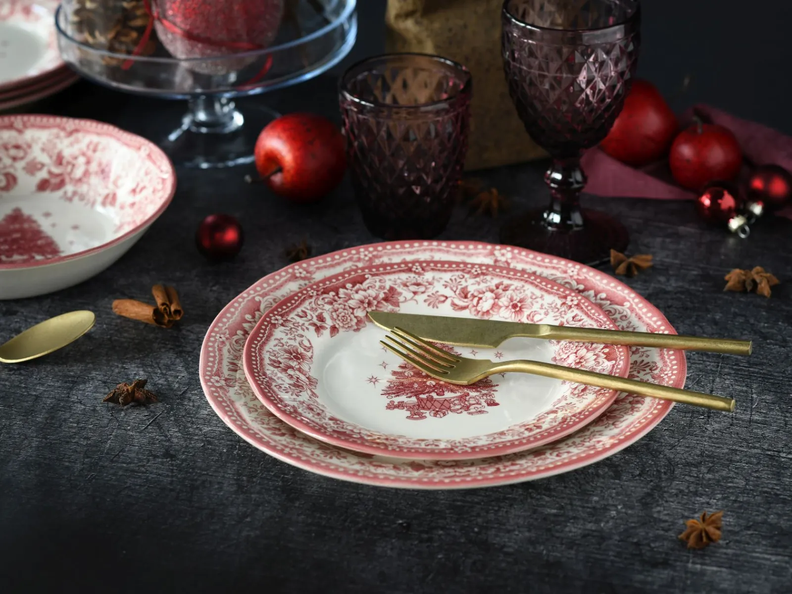 Creatable Geschirrset|Tannenbaum - Tellerset 12-tlg - Rot