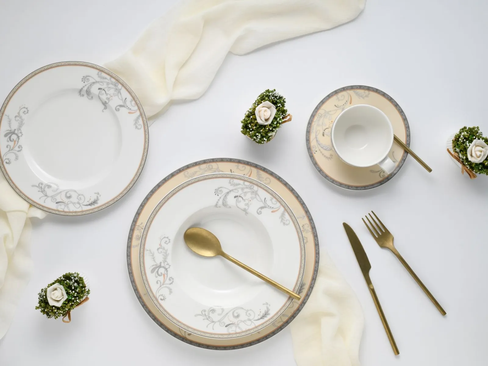 Creatable Geschirrset|Villa Medici - Kombiservice 30-tlg - Creme